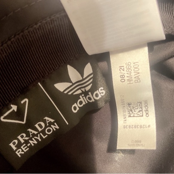 Authentic Adidas x Prada 2021 Unisex Nylon Trendy Black and White Bucket Hat 0S - Picture 13 of 16
